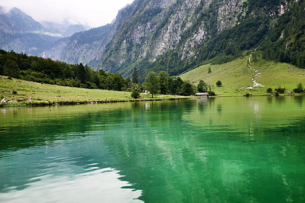 《中歐西遊記》美成這樣不去嗎？灑落在德國祕境的綠色珍珠~國王湖Konigssee Seelande